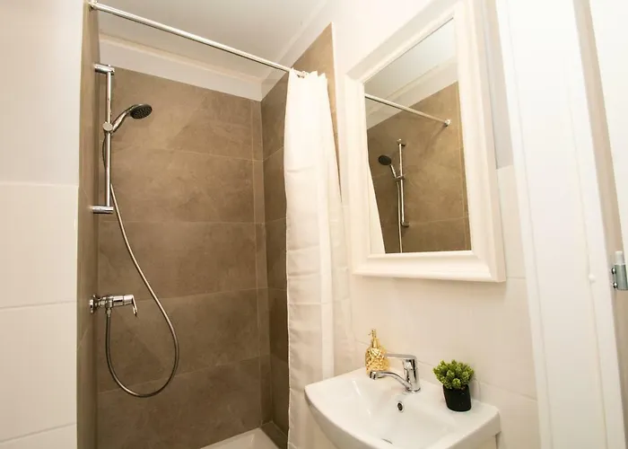 Appartamento Good Night | Police